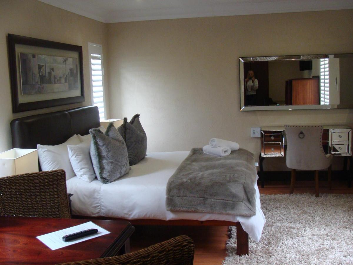 Swanepoel Guesthouse Jeffreys Bay Exterior photo